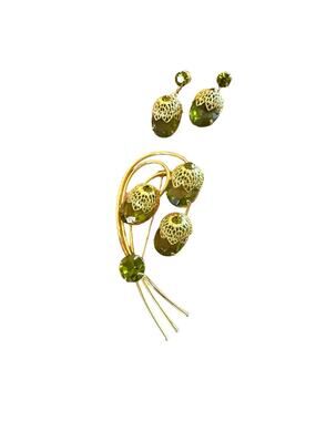 Sarah Coventry Acorn Green Glass Filigree Brooch Earrings Touch of Elegance Set